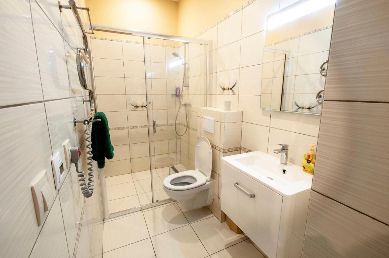 Wonderful Flat On City Center أوزهورود المظهر الخارجي الصورة